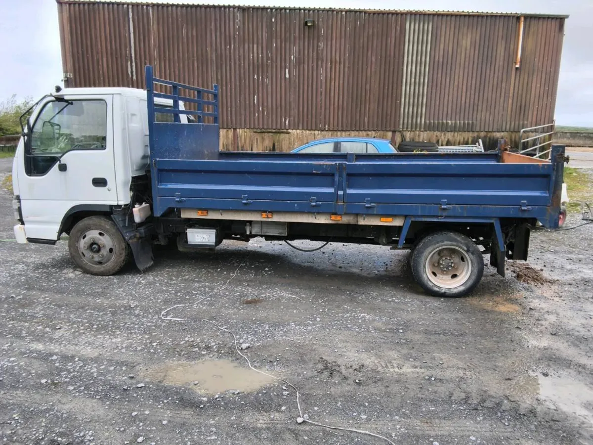 3.5t Isuzu npr tipper engine seized - Image 1