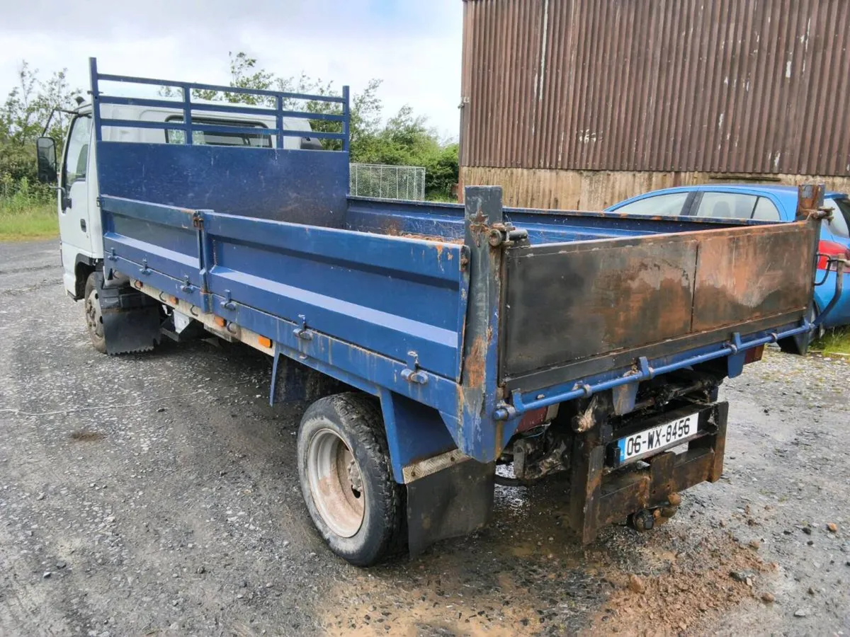 3.5t Isuzu npr tipper engine seized - Image 4