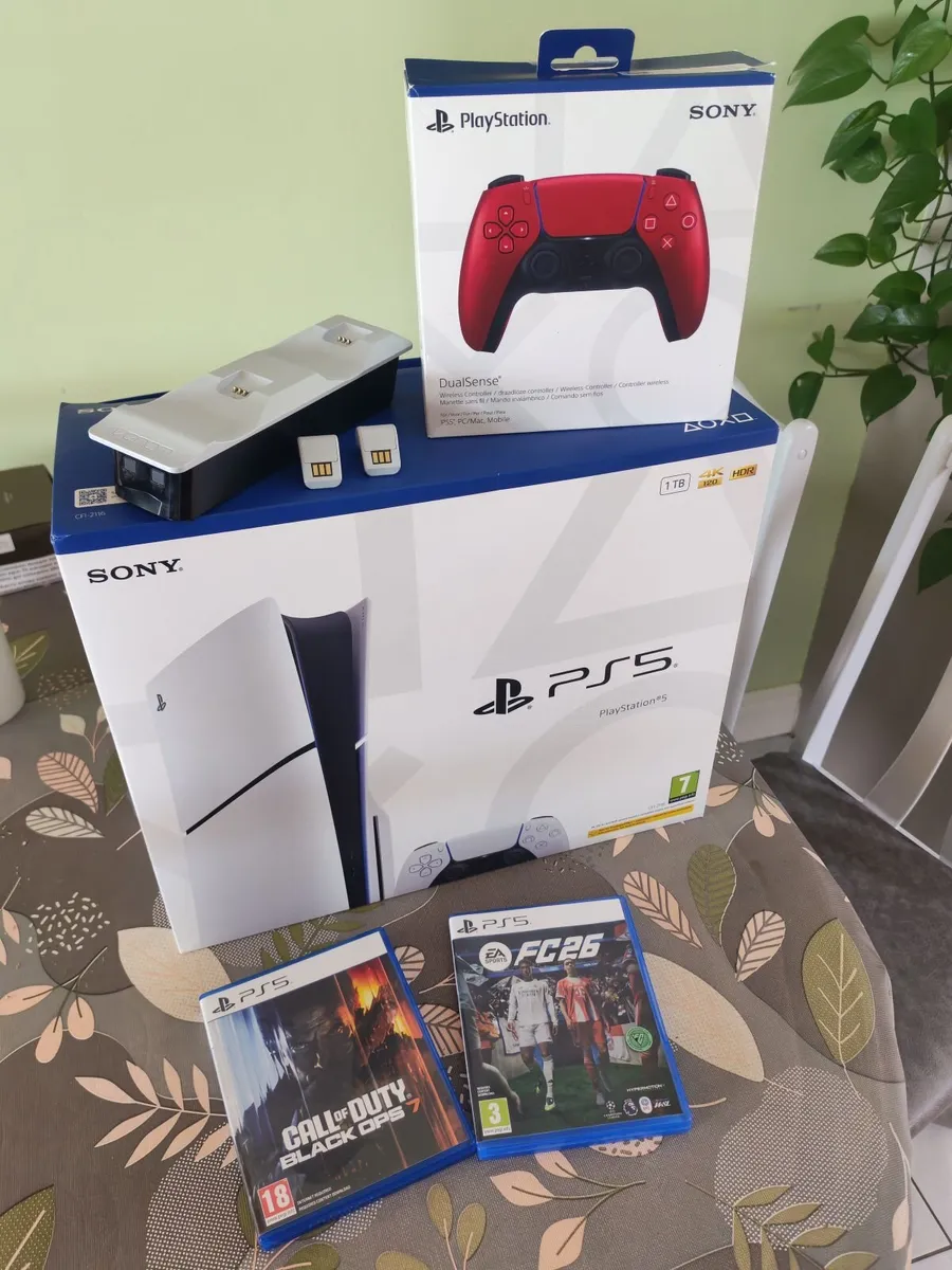 PS5 disc edition 1tb & extra controller and 2 game - Image 2