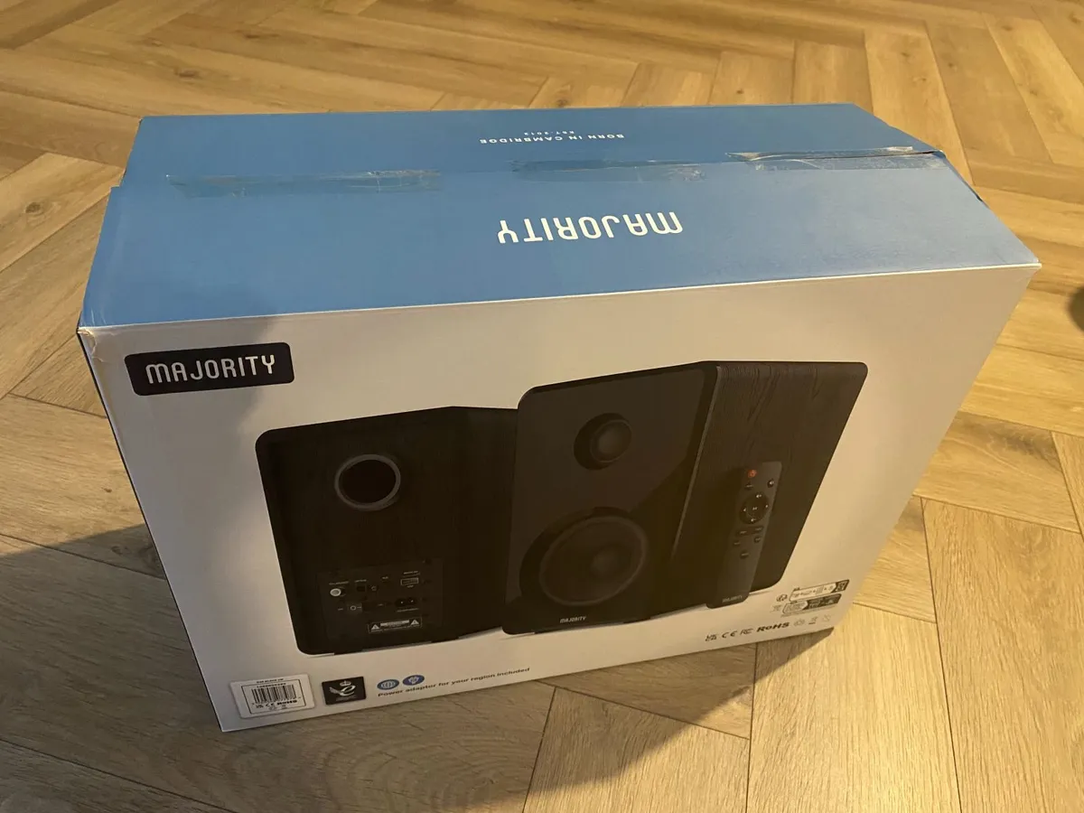 D40 Bluetooth Bookshelf Speakers - Image 1