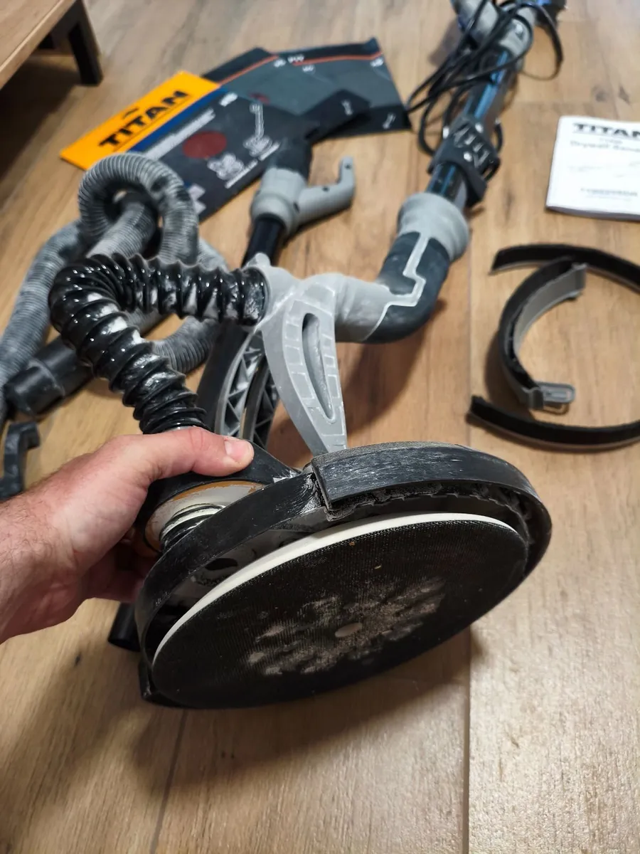 Dry wall telecopic sander - Image 1