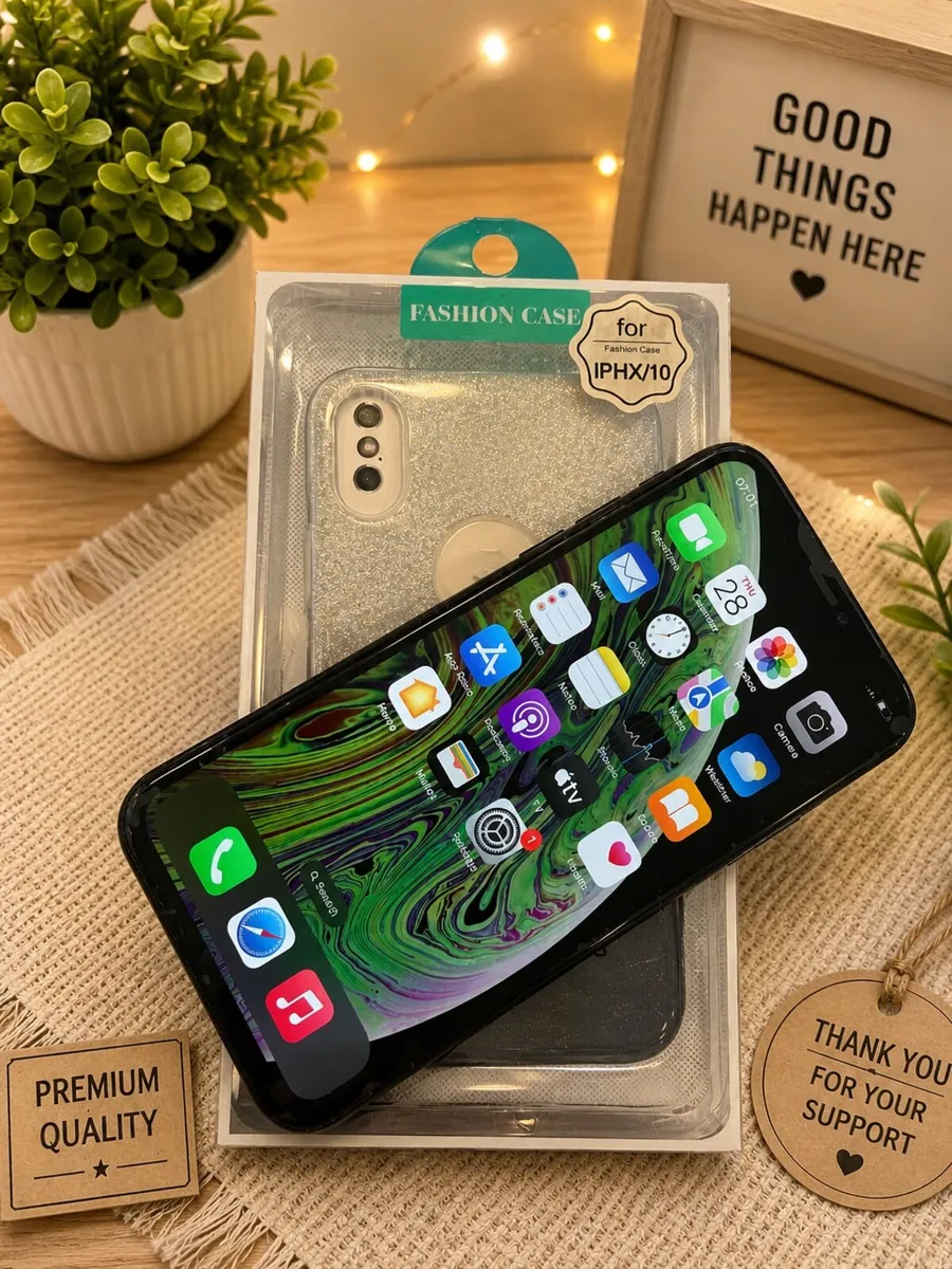 iPhone XS unlocked - Image 1