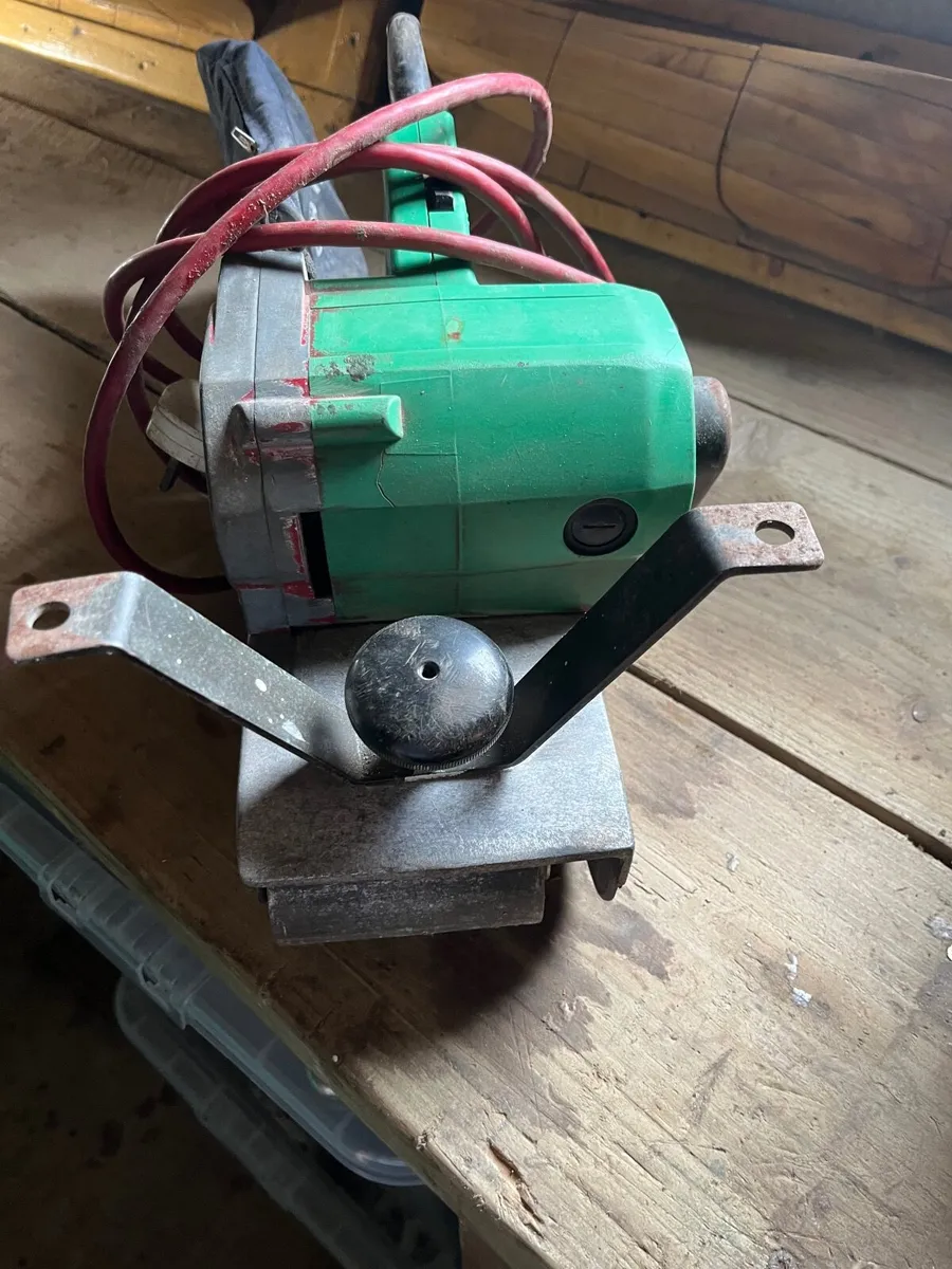 Hitachi Belt sander - Image 4
