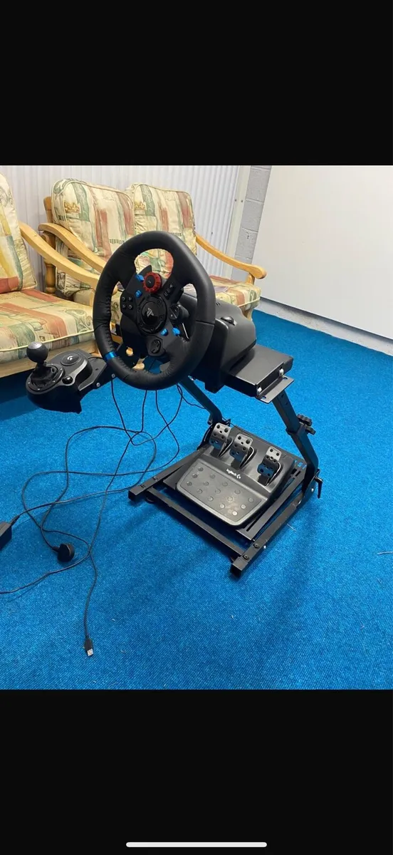 Logiteck g29 steering wheel and pedals - Image 1