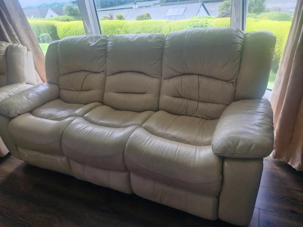 Cream leather sofas 3. 2 & 1 - Image 2