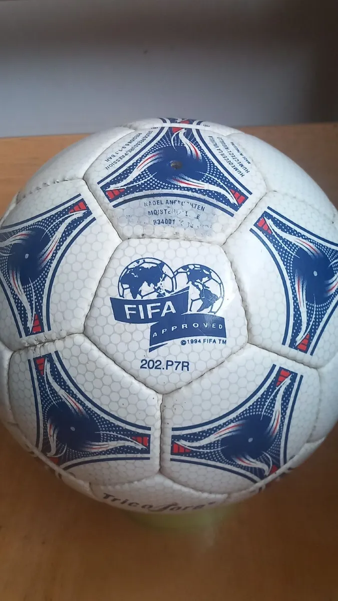 Adidas football - Image 1