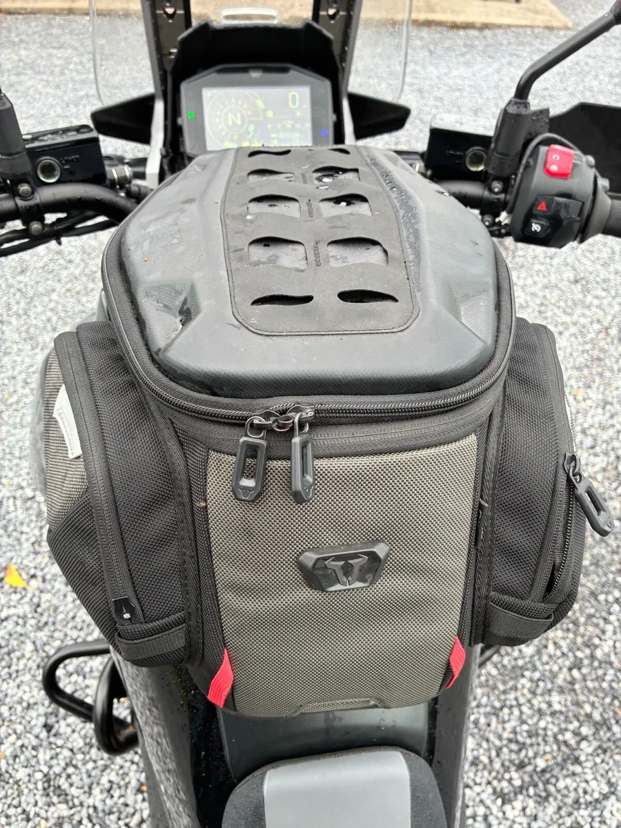 Suzuki VStrom DL 1050 - Image 4