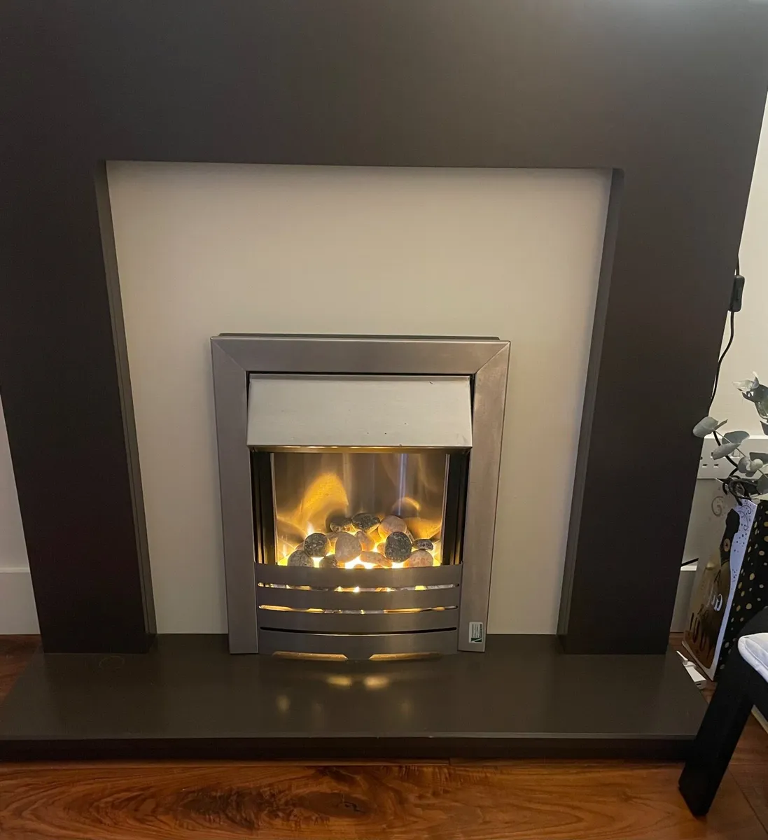 Electric Fan fire with surround - Image 1