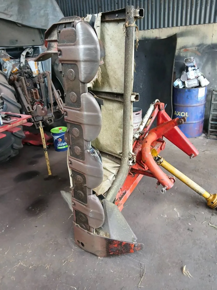 Kuhn 5ft 6 mower - Image 2