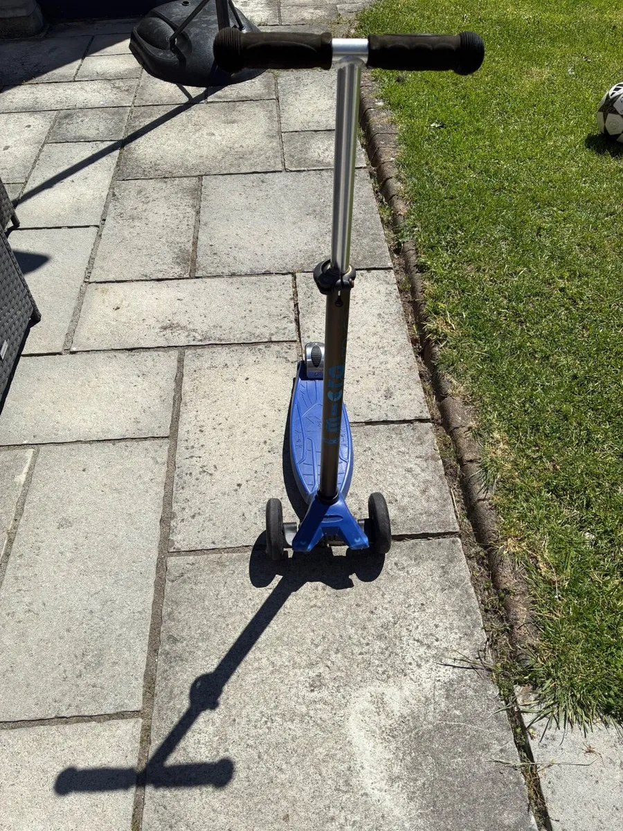 Micro Scooter - Image 3