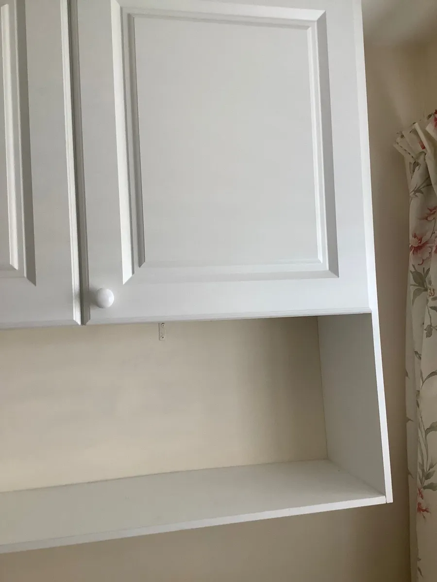 FREE White MDF presses & shelves - Image 3