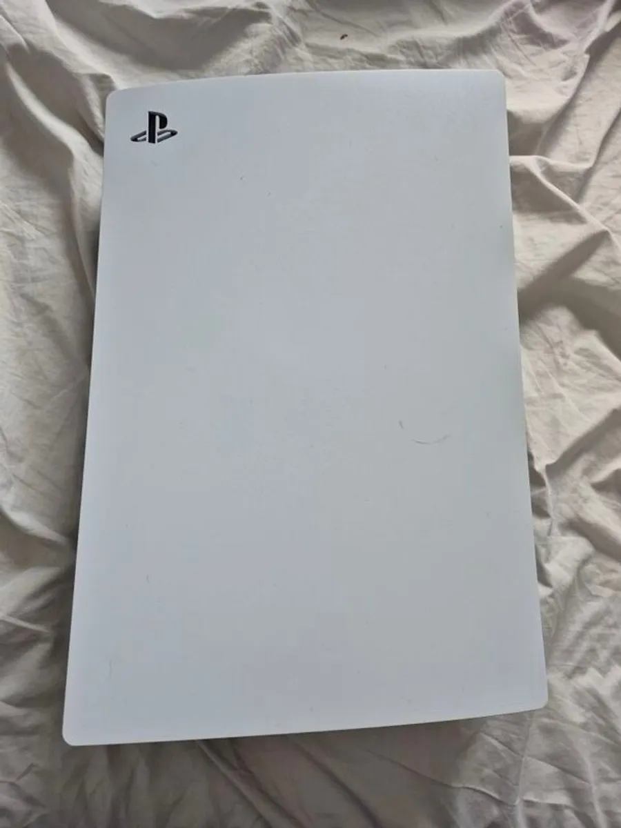 Playstation 5 - Image 2