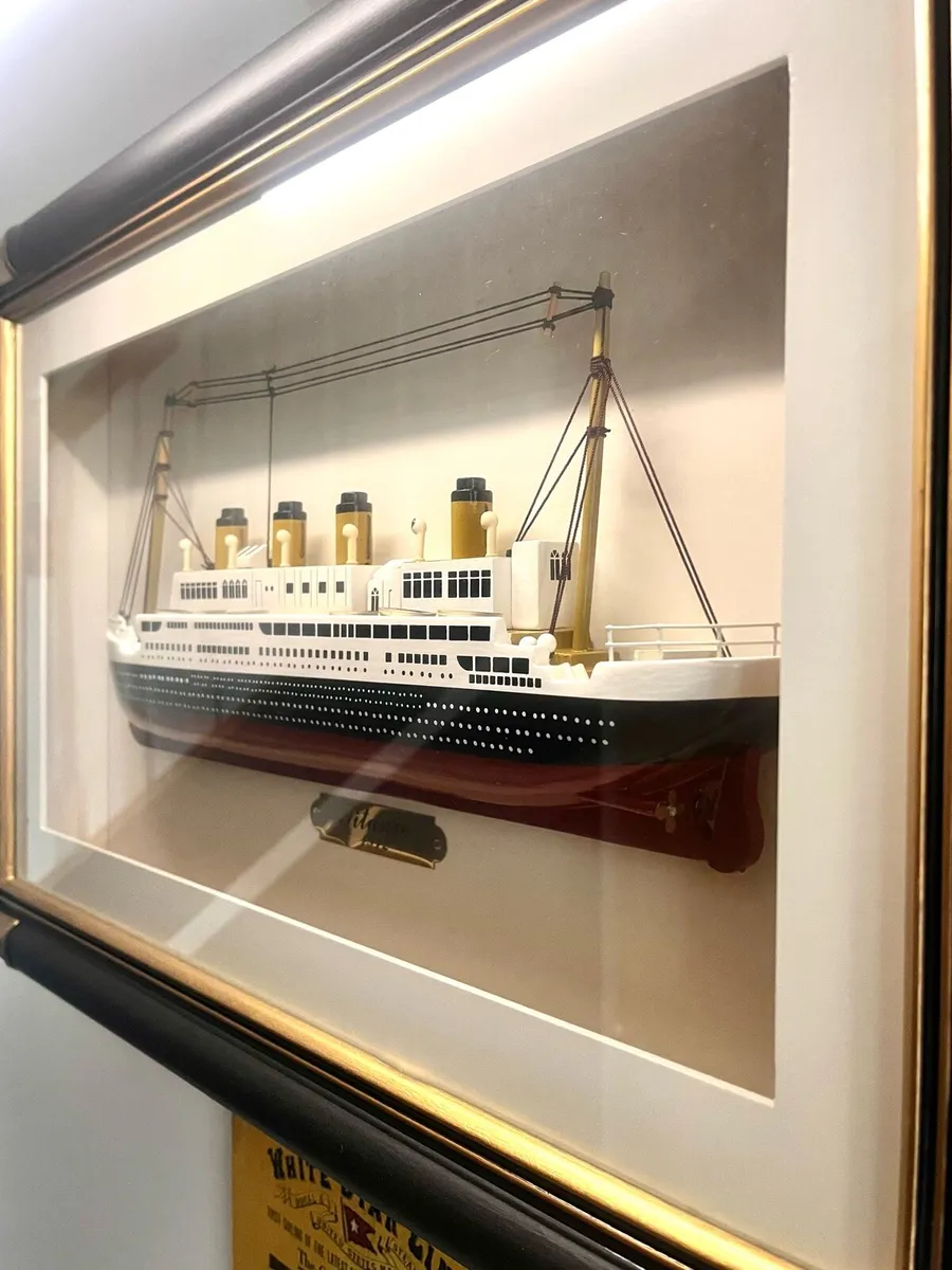 Vintage RMS Shadow Box & Titantic Plaque (57x38cm) - Image 2