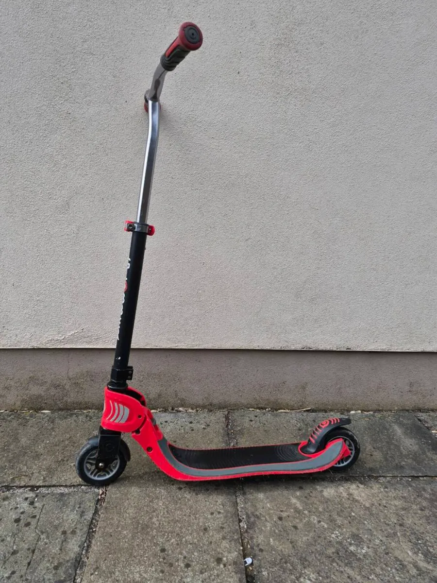 Globber Scooter - Image 2