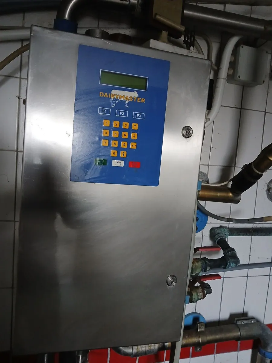Dairymaster milking machine - Image 1