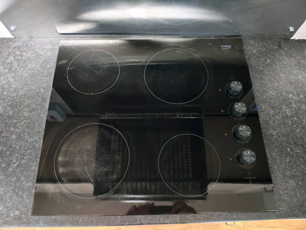 Double over and electric hob - Image 3