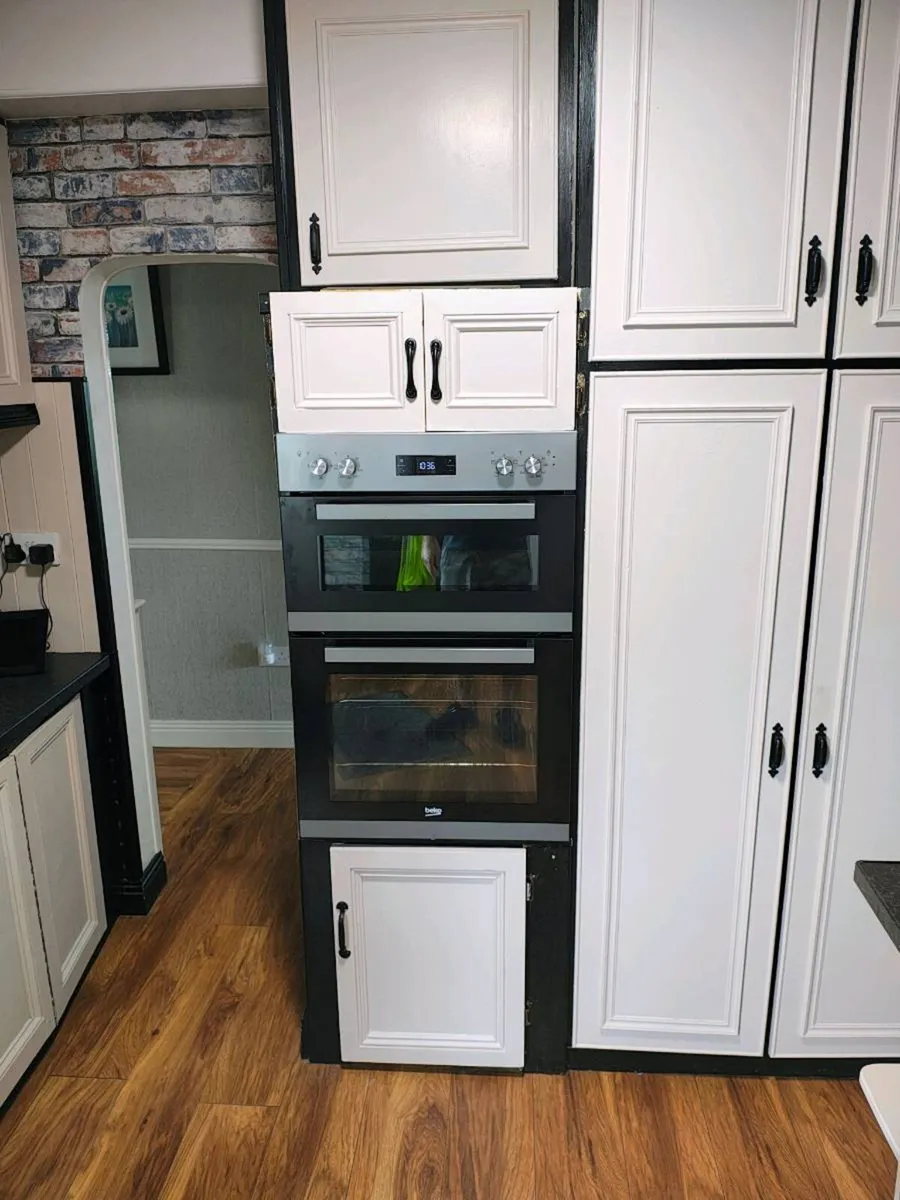 Double over and electric hob - Image 4