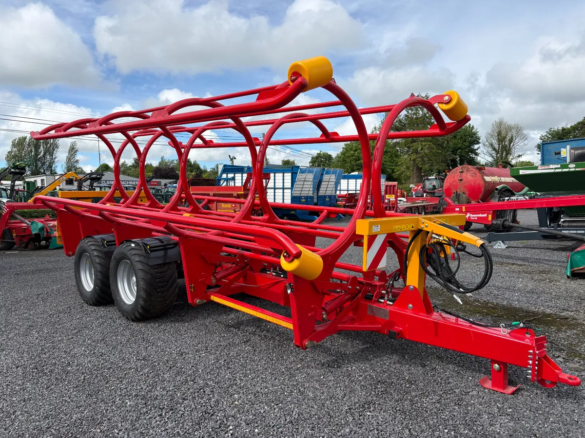 🚜 NEW KELTEC 10 BALE CHASER - Image 1