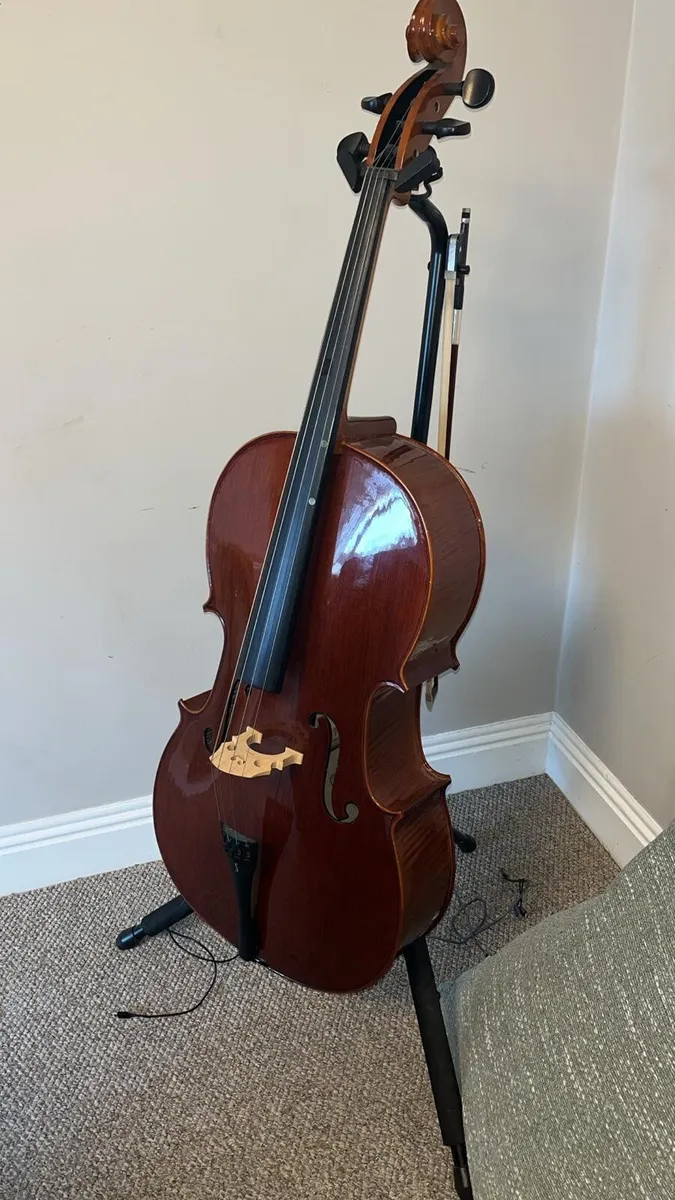 Full size Cello - Image 1