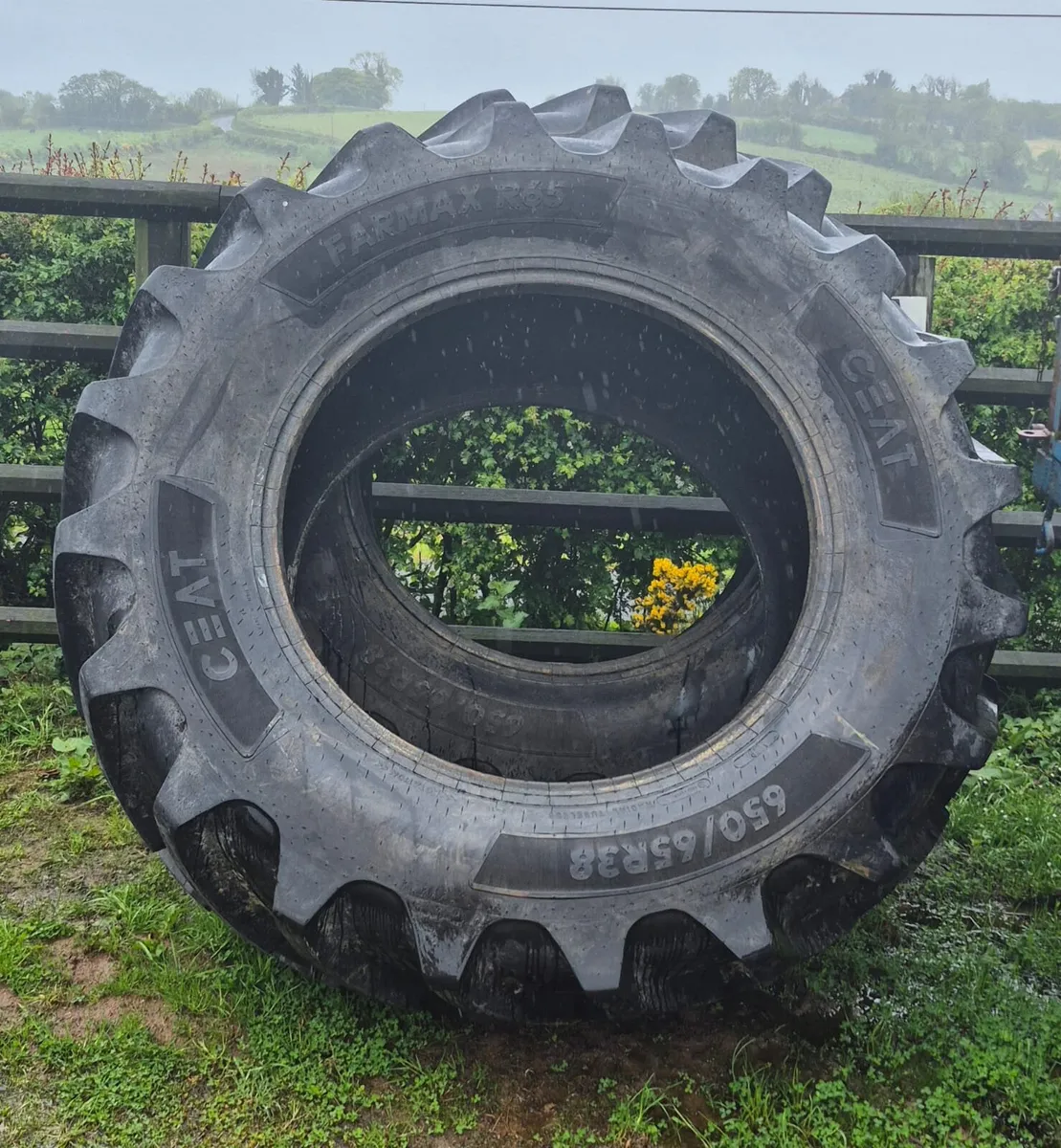 2 X CEAT FARMAX 650 65 R38 - Image 2