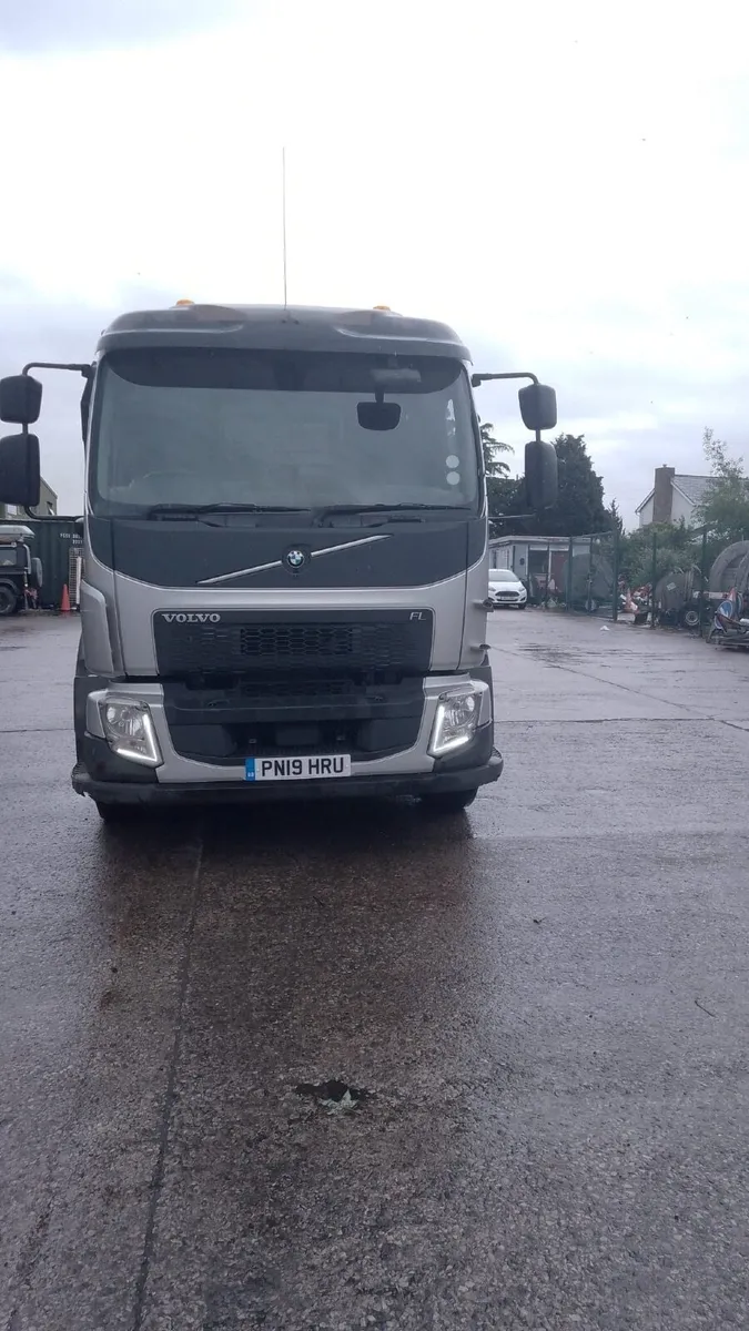 VOLVO SKIP LOADER  ( 2019 ) - Image 3