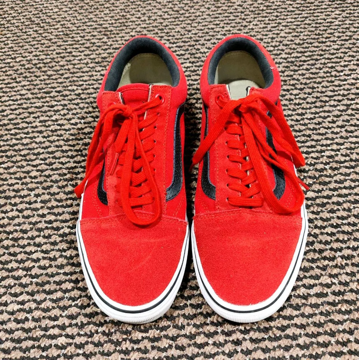 Red Vans Old Skool – Size 8 (EU 42) - Image 1