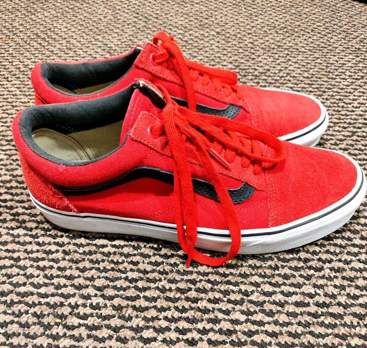 Red Vans Old Skool – Size 8 (EU 42) - Image 3