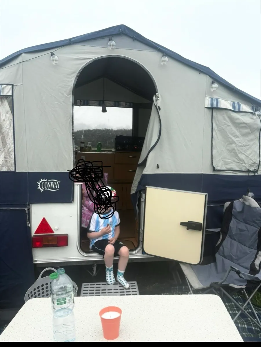Folding camper - Image 4