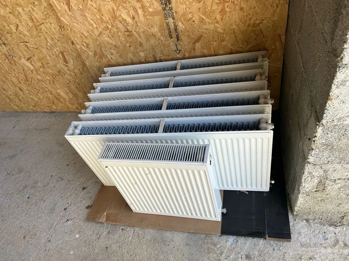 7x White Central Heating Radiators (2 Brand New In Box + 5 Used) - Image 1