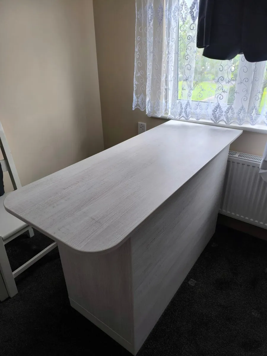 Custom made White wood kneehole-desk - Image 1