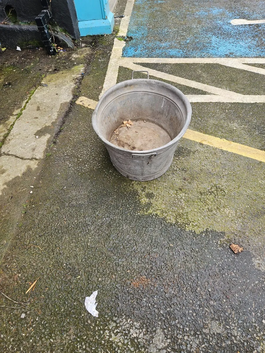 Vintage Galvanised Bath Tub - Image 3
