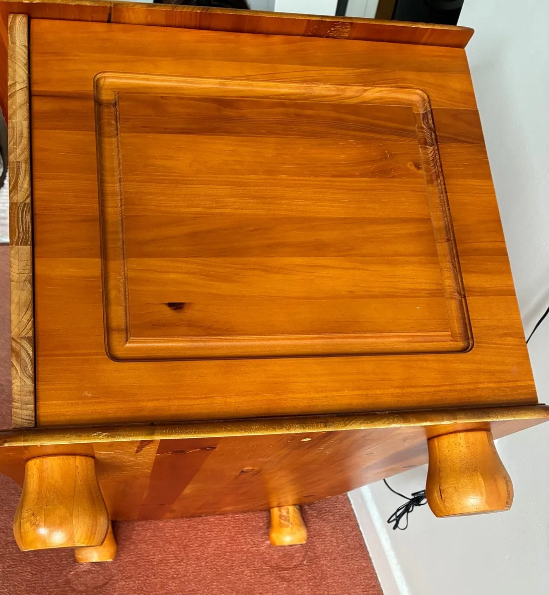 Oak Timber Storage/ Blanket Box - Image 4