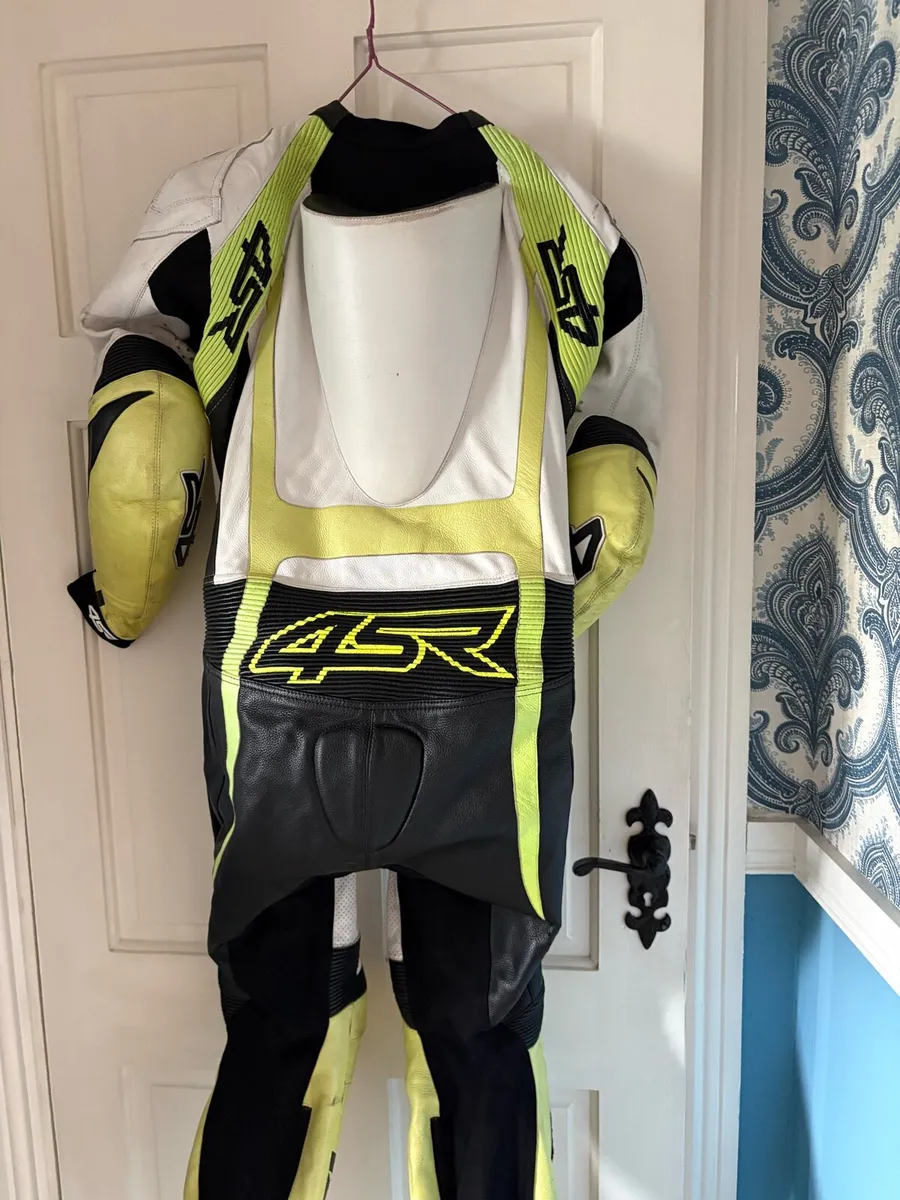 Motorbike Leathers and Helmet - Image 2