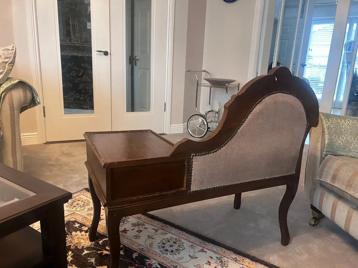 PHONE SEAT - Image 2