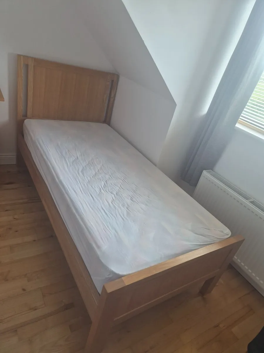 Single Beds - 2 Available (Twins) - Image 2