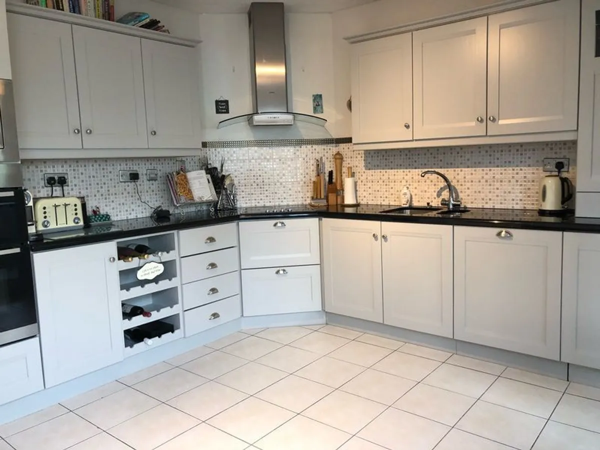 kitchen units - Image 3