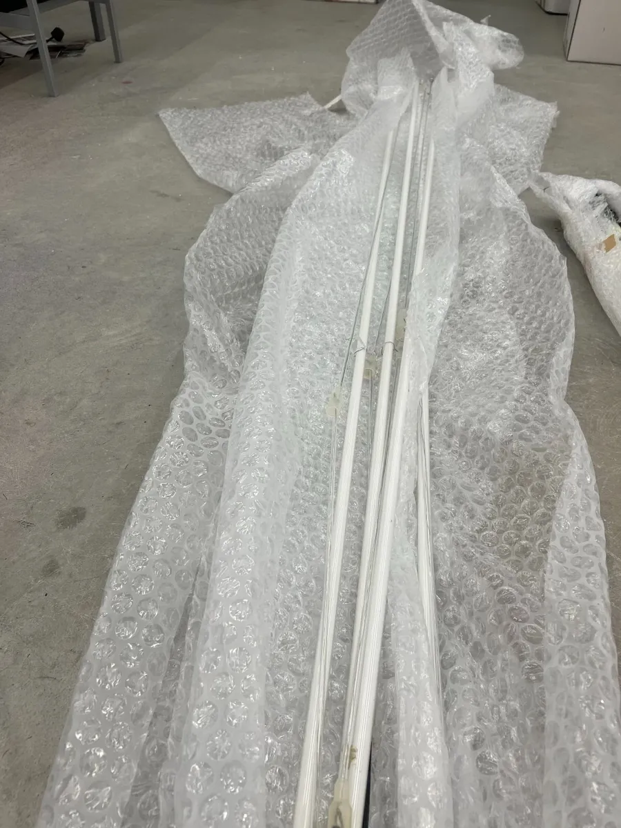 4 extra-long neon tubes - Image 2