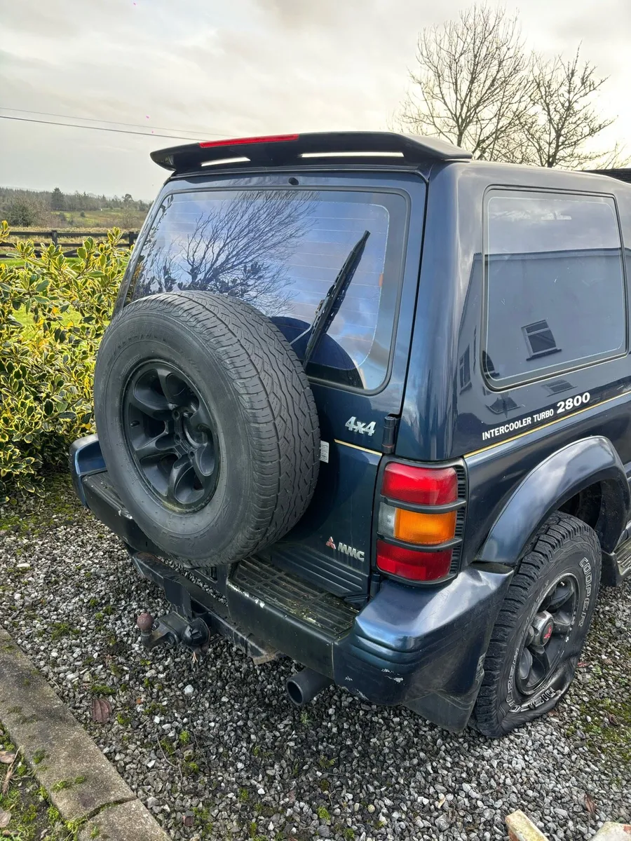 Mitsubishi pajero mk2 breaking - Image 4