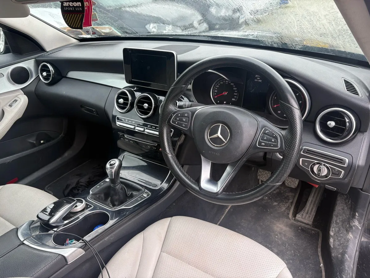 2015 Mercedes C220 Sport no damage drive away - Image 2