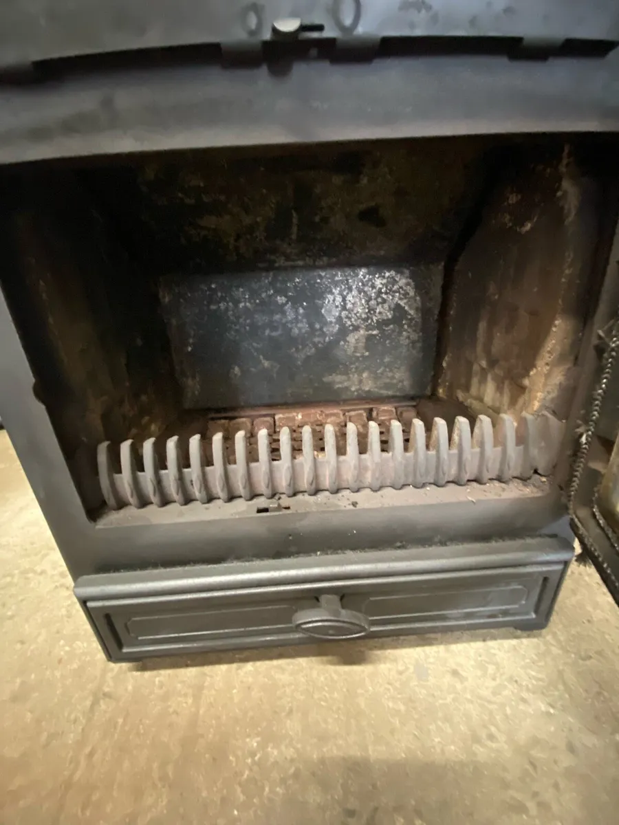 Stove - Image 4