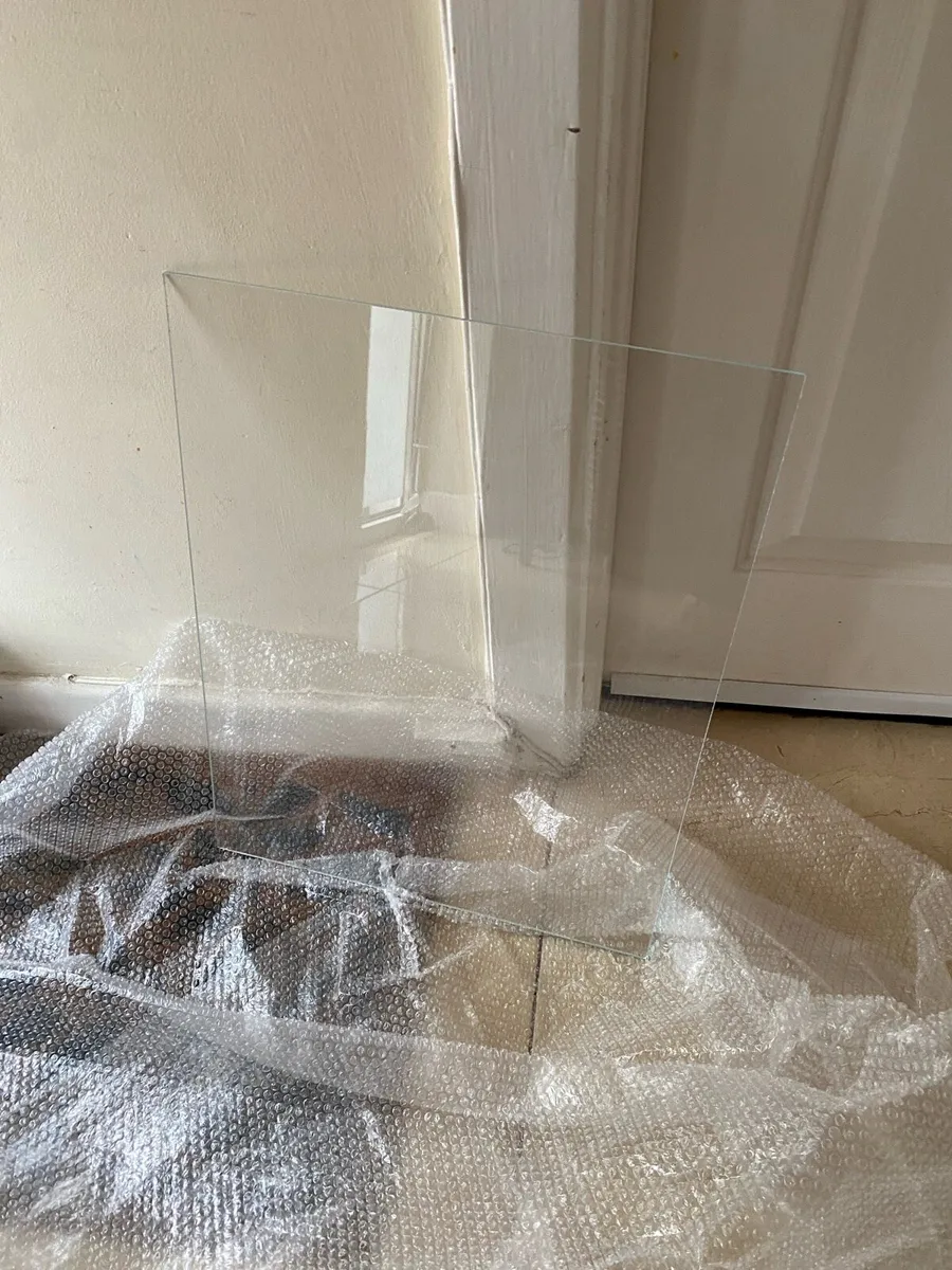 Piece of glass