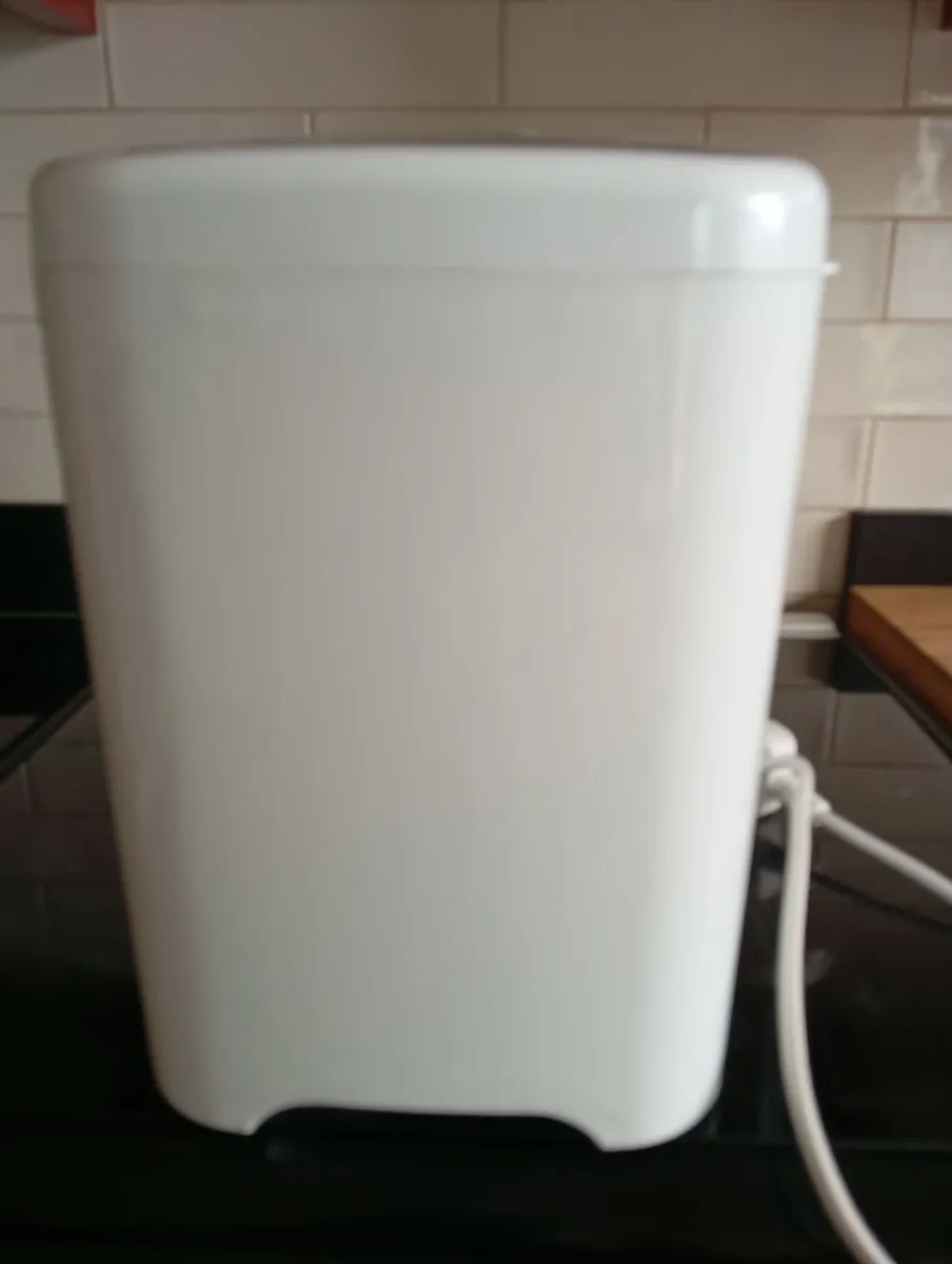 Breadmaker - Image 2