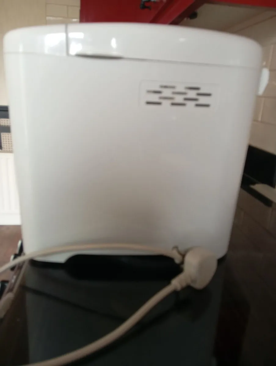 Breadmaker - Image 3
