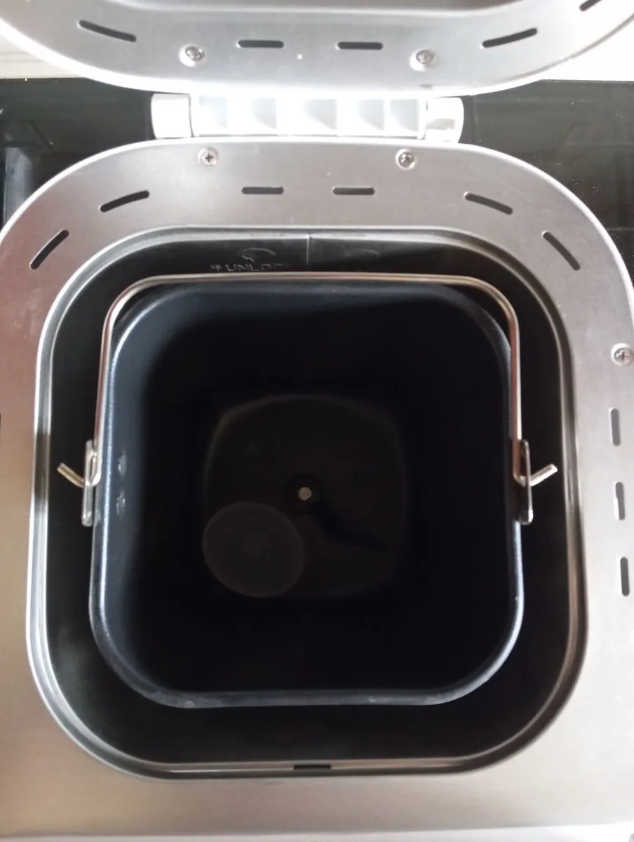 Breadmaker - Image 4
