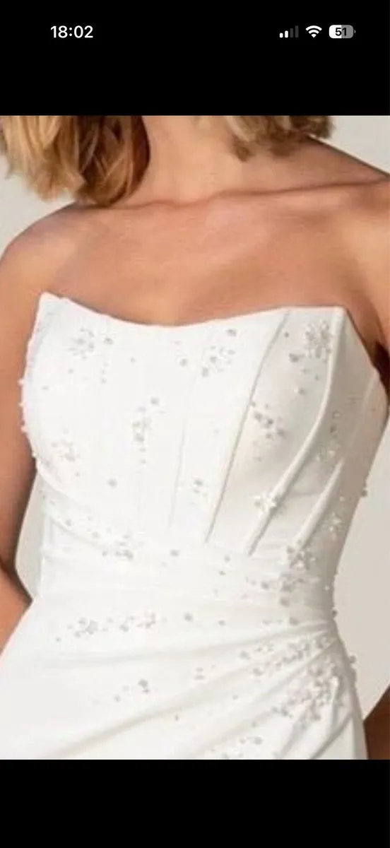Wedding dress - Image 1