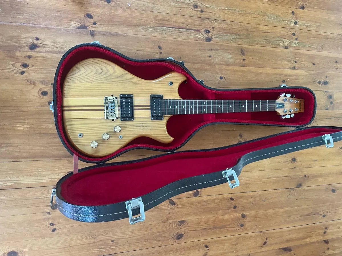 Electric guitar - Image 4