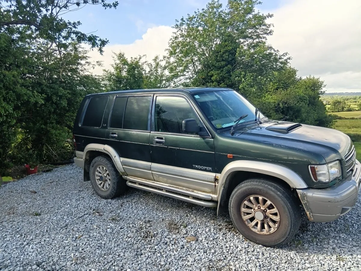 Isuzu Trooper 2003 - Image 3