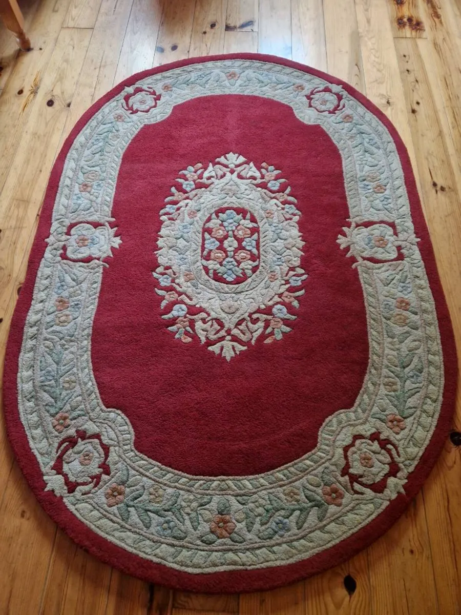 Floor rug