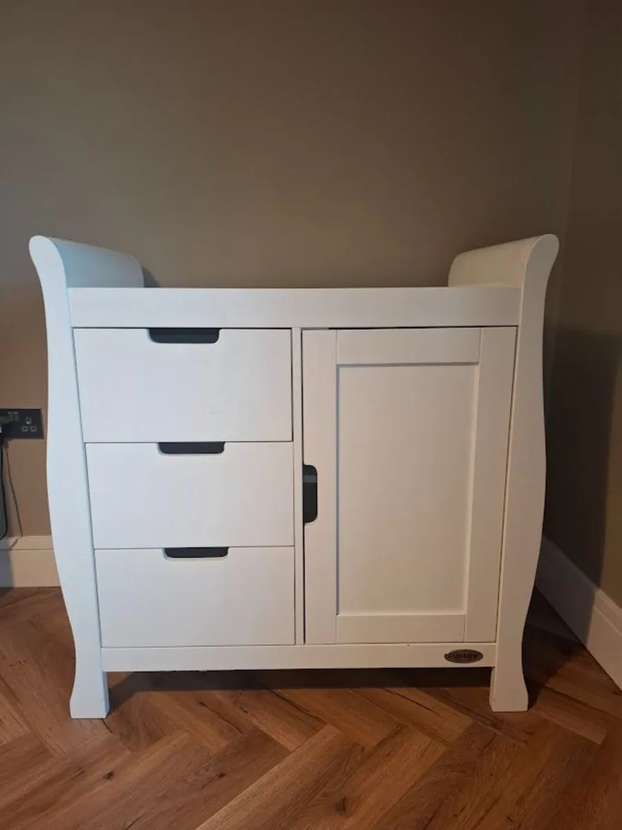 Baby changing unit - Image 1