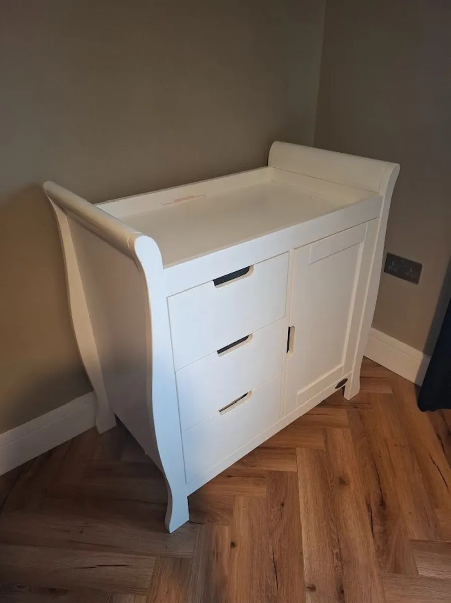 Baby changing unit - Image 2
